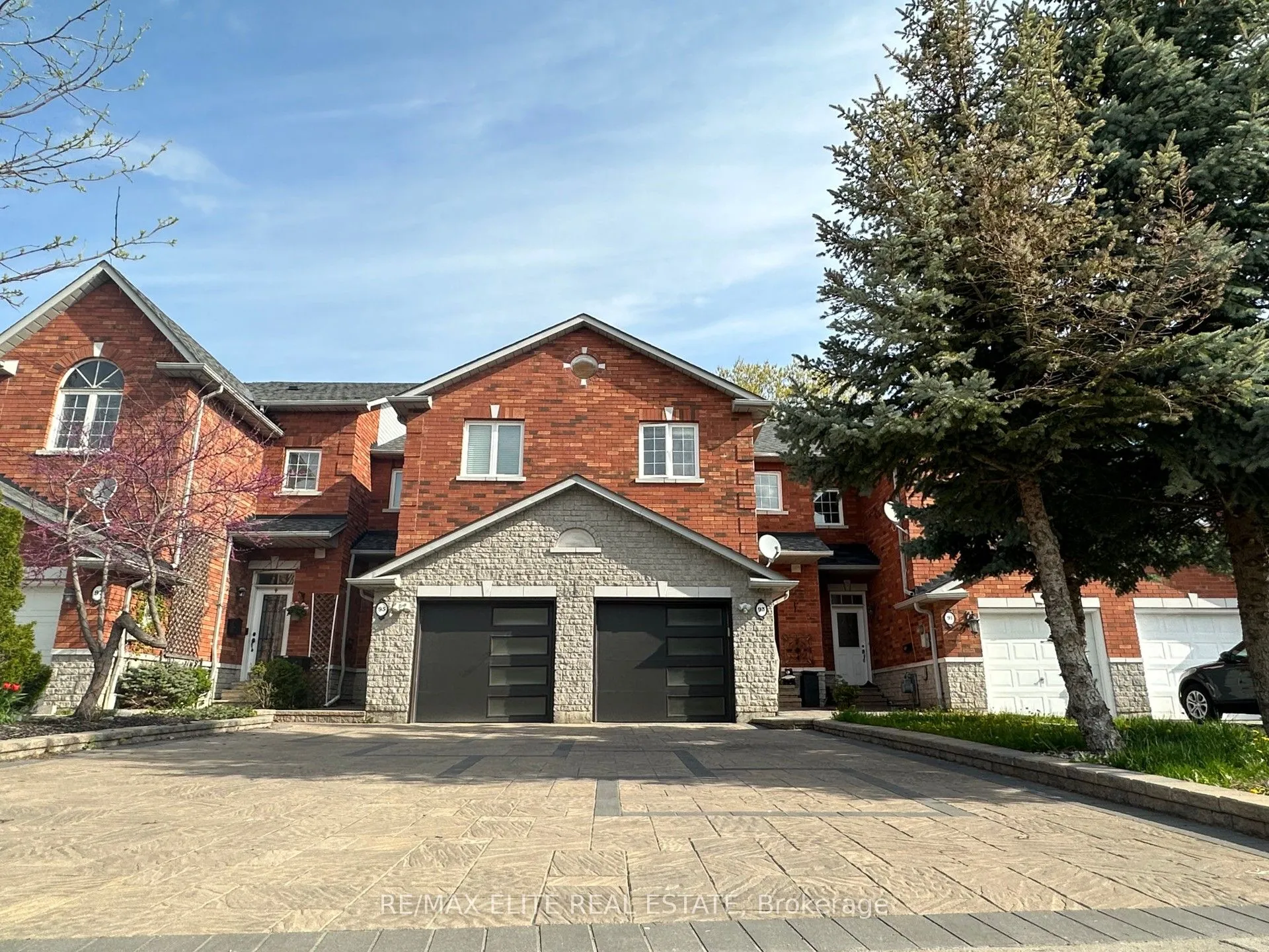 93 Benson Avenue, Richmond Hill, ON L4C 4E5