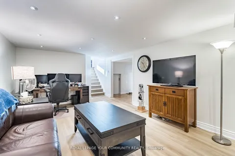 35 John Dexter Place, Markham, ON L3P 3G2