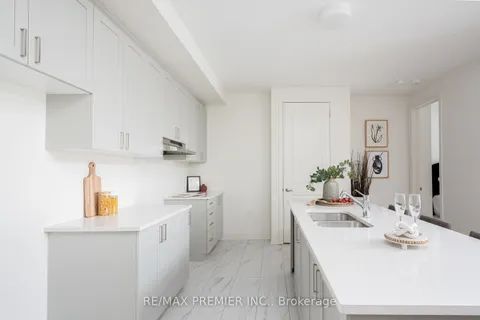 11 Primrose Heights, Adjala-Tosorontio, ON L0G 1W0