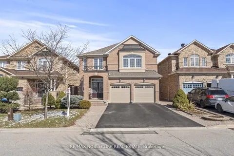 36 Venice Gate Drive, Vaughan, ON L4H 0E7