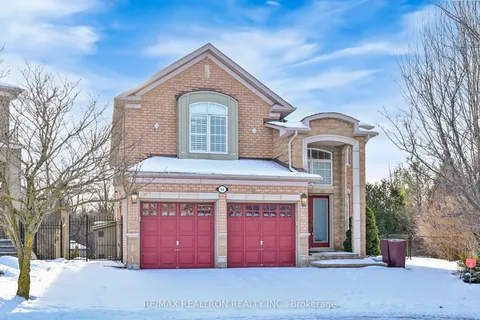 84 Shadow Falls Drive, Richmond Hill, ON L4E 4K1