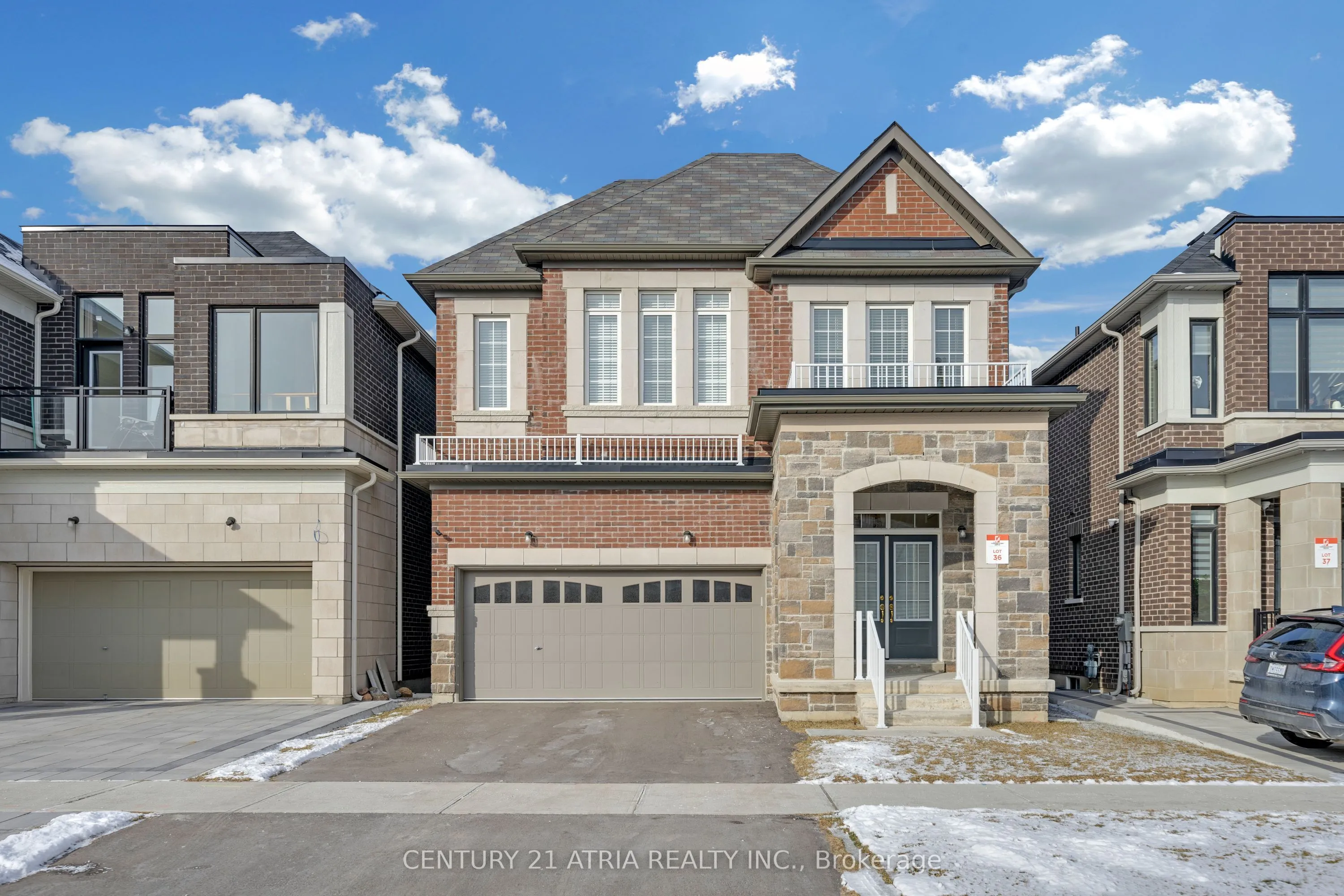 156 Hartney Drive, Richmond Hill, ON L4S 0L1