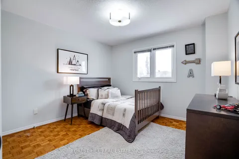 116 Burgosa Court, Vaughan, ON L4L 5C7