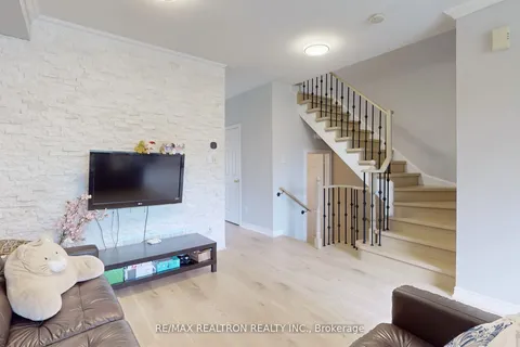 110 Riverlands Ave Avenue, Markham, ON L6B 1B6