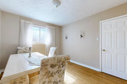 135 Spring Road, Georgina, ON L4P 2K7