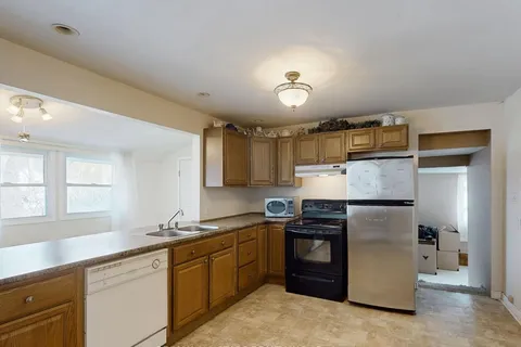 135 Spring Road, Georgina, ON L4P 2K7