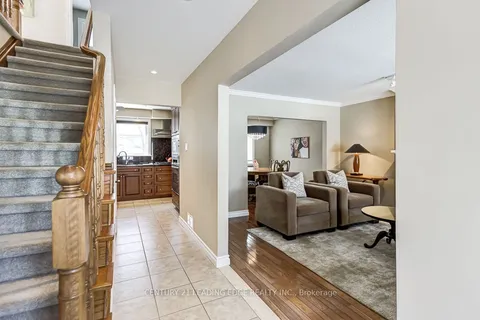 36 WALKERTON Drive, Markham, ON L3P 1H8