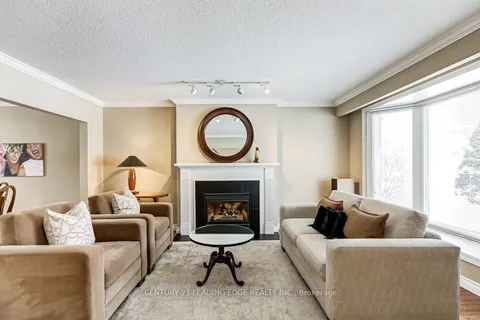 36 WALKERTON Drive, Markham, ON L3P 1H8