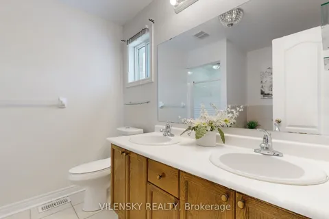 40 Tuscana Boulevard, Vaughan, ON L4K 5J2