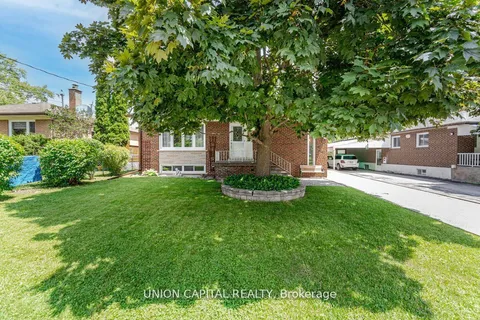 383 Neal Drive, Richmond Hill, ON L4C 3L6