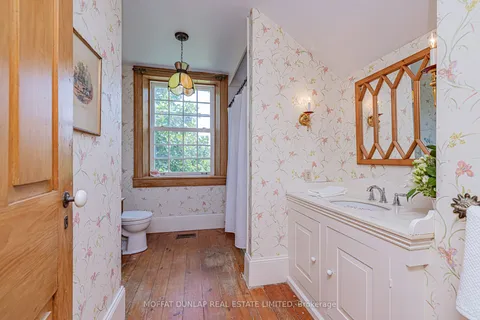 8185 17th Side Road, King, ON L7E 5R7