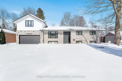 748 Trinity Street, Innisfil, ON L9S 2G8