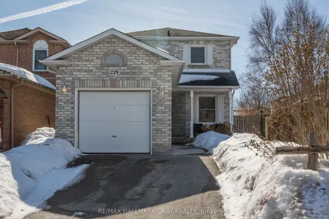 1229 Benson Street, Innisfil, ON L9S 1Y5