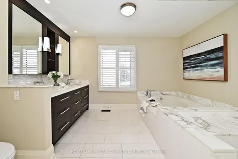 40 FRANKIE Lane, Vaughan, ON L4L 7J9
