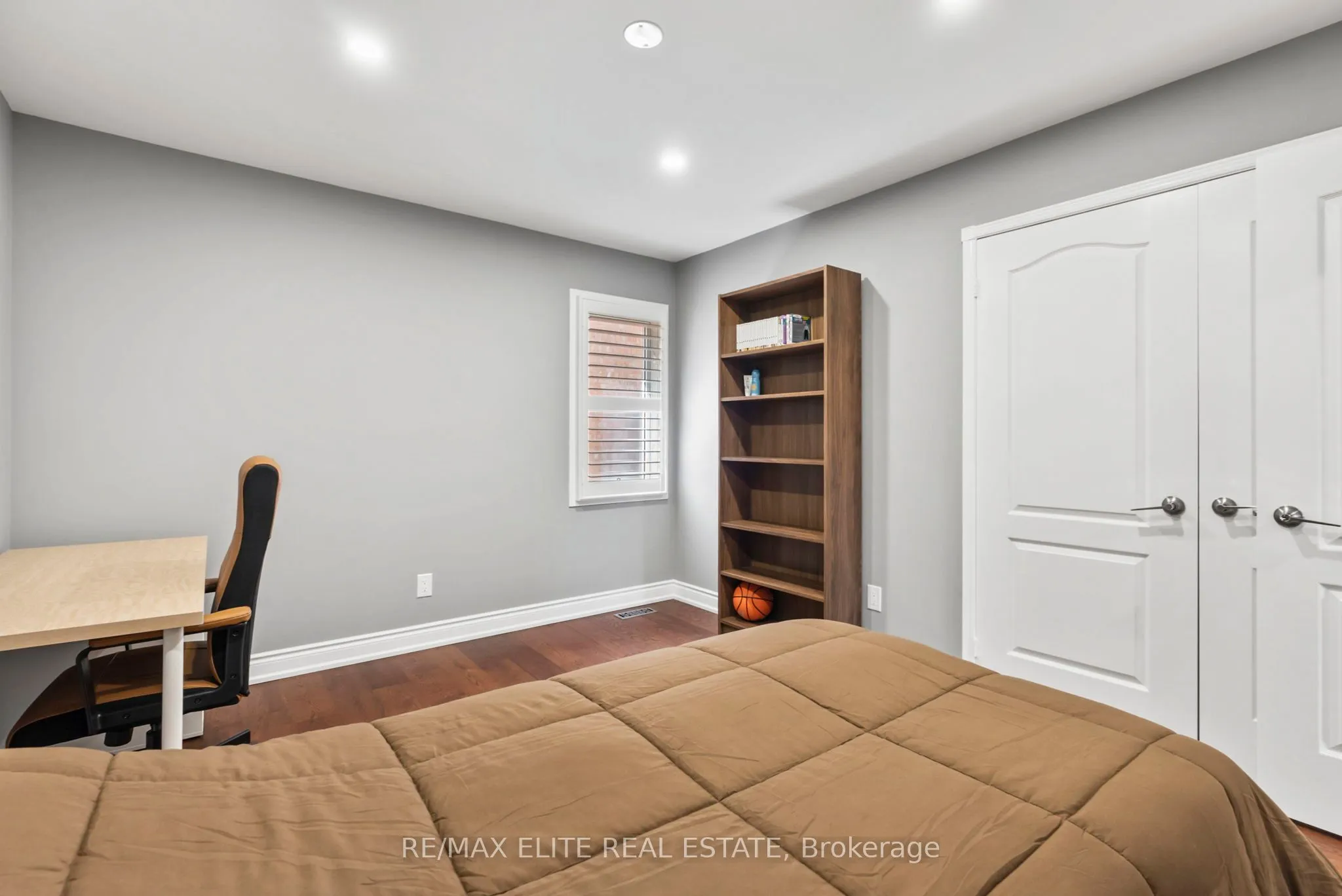 109 Angelina Avenue, ON L4L 8N9
