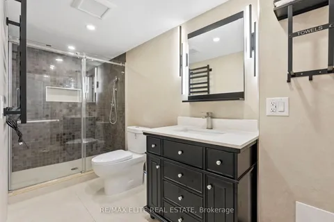 109 Angelina Avenue, ON L4L 8N9