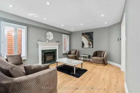 109 Angelina Avenue, ON L4L 8N9