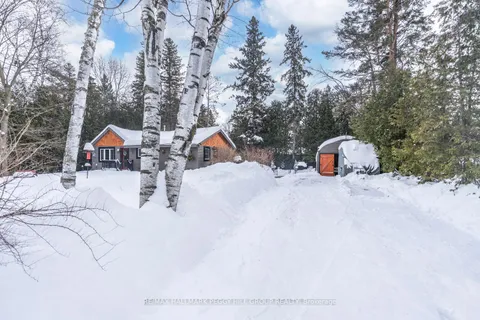 759 Florence Road, Innisfil, ON L9S 2E2