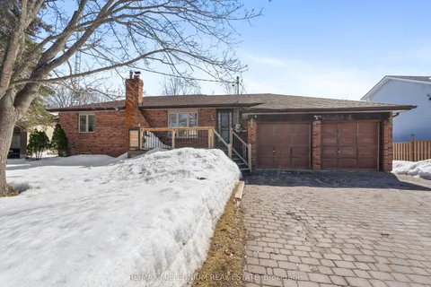 759 Chestnut Street, Innisfil, ON L9S 2H8