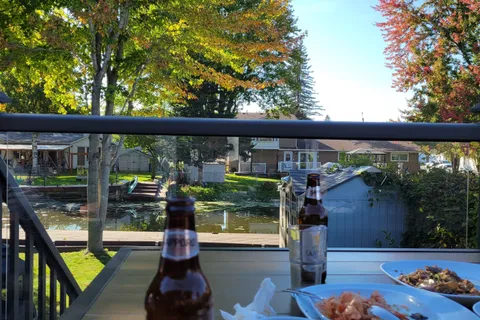 722A Lake Drive, ON L4P 1V1