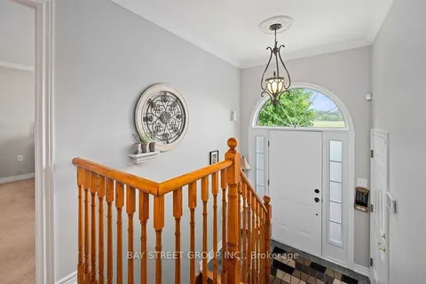 722A Lake Drive, ON L4P 1V1