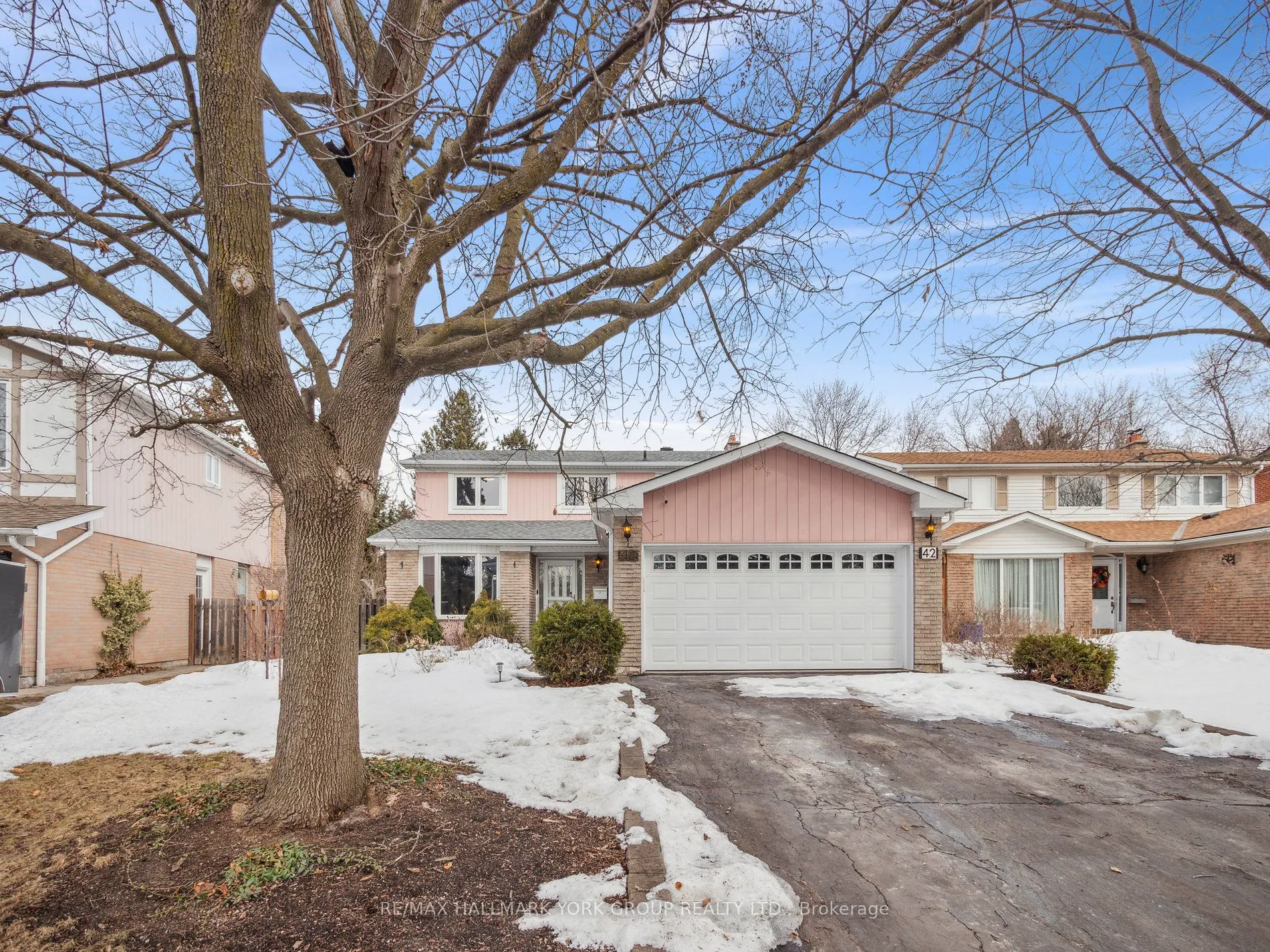 42 Drumern Crescent, ON L4C 5H8