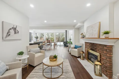 42 Drumern Crescent, ON L4C 5H8