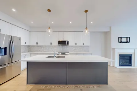 56 Cupples Farm Lane, East Gwillimbury, ON L0G 1M0