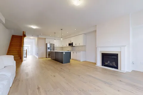 56 Cupples Farm Lane, East Gwillimbury, ON L0G 1M0