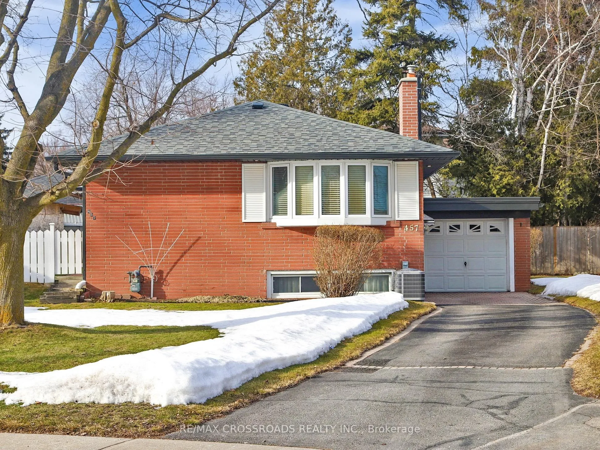 457 Paliser Court, ON L4C 1R7