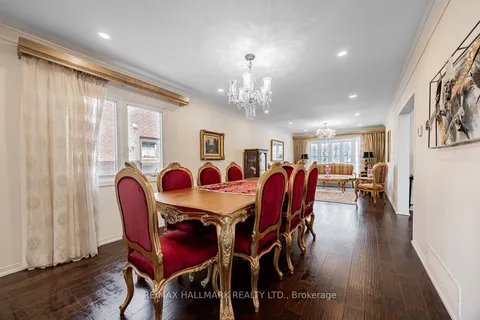 9 Addison Street, Richmond Hill, ON L4C 7M2