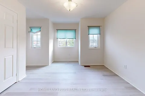 300 Flagstone Way, Newmarket, ON L3X 2R8