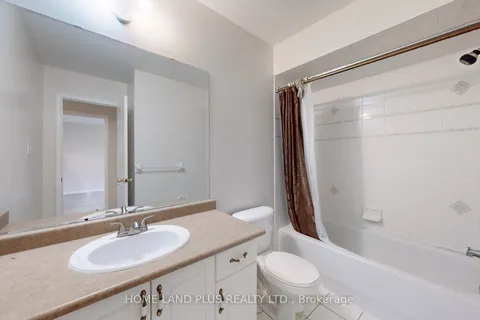 300 Flagstone Way, Newmarket, ON L3X 2R8