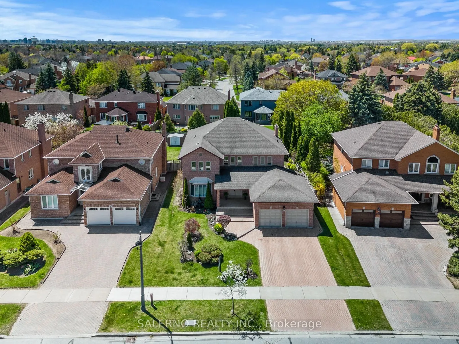 42 Columbus Avenue, Vaughan, ON L4L 7G9