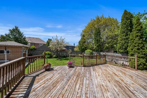 42 Columbus Avenue, Vaughan, ON L4L 7G9