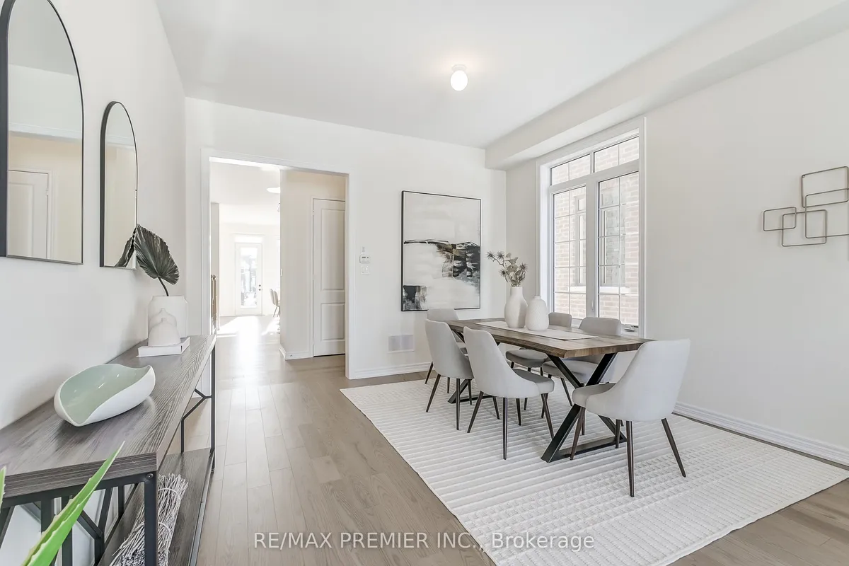 207 Fallharvest Way, Whitchurch-Stouffville, ON L4A 5C2