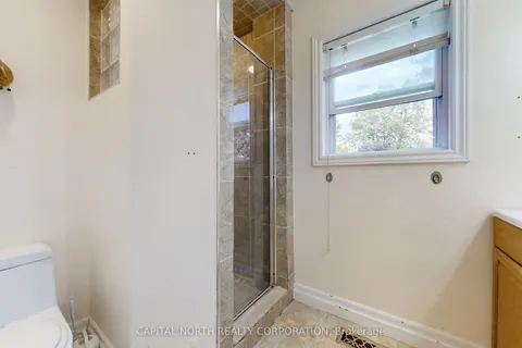 103 Ruggles Avenue, Richmond Hill, ON L4C 1Y1