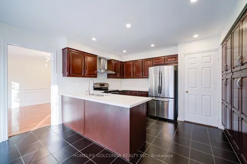 47 Somerset Crescent, Richmond Hill, ON L4C 8N5