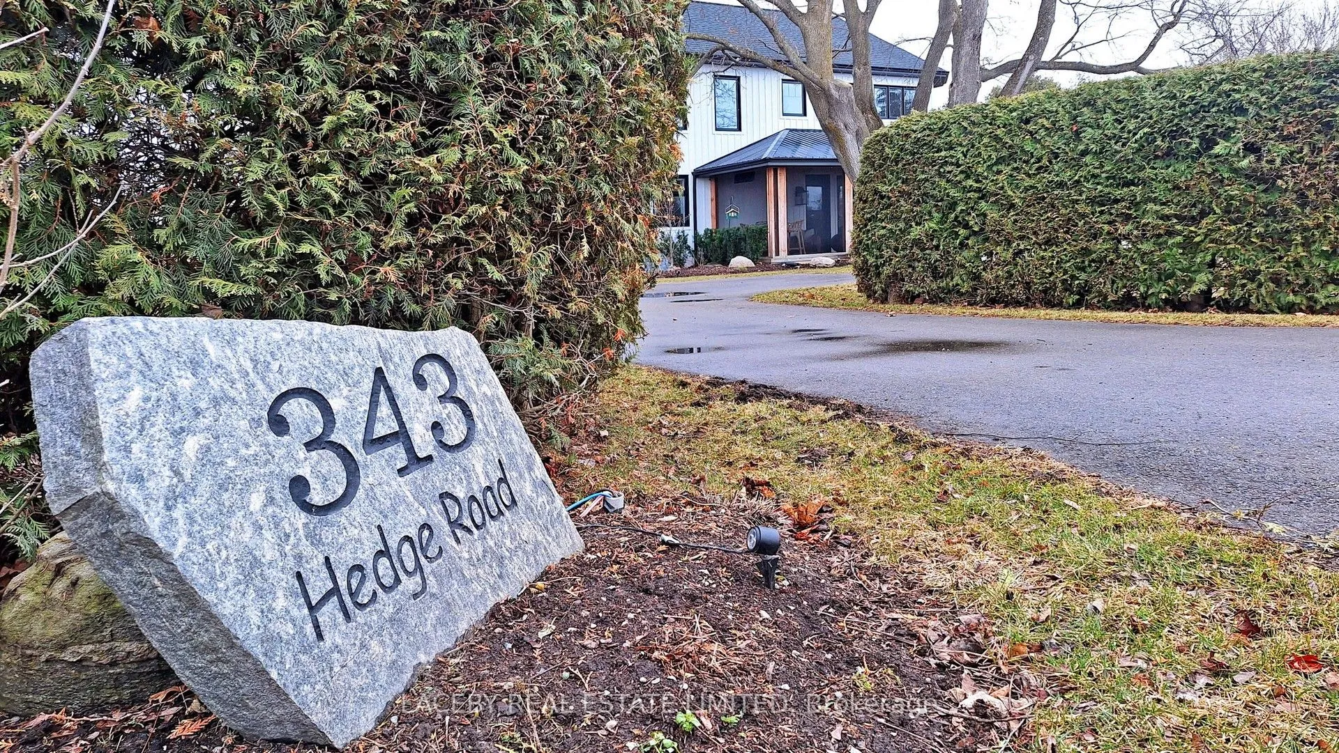 343 Hedge Road, Georgina, ON L0E 1R0