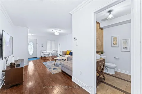24 Lucerne Drive, Vaughan, ON L4H 2Y2