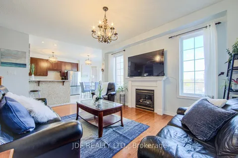 42 Sunview Drive, Vaughan, ON L4H 1Y4