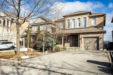 42 Sunview Drive, Vaughan, ON L4H 1Y4