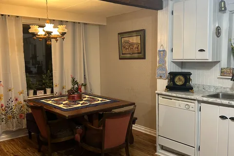 195 Lakeland Crescent, Richmond Hill, ON L4E 3A4