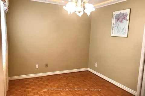 103 Benjamin Drive, Vaughan, ON L4L 1H7