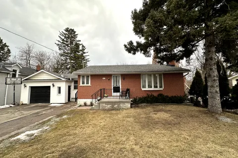 46 Temperance Street, Aurora, ON L4G 2P7