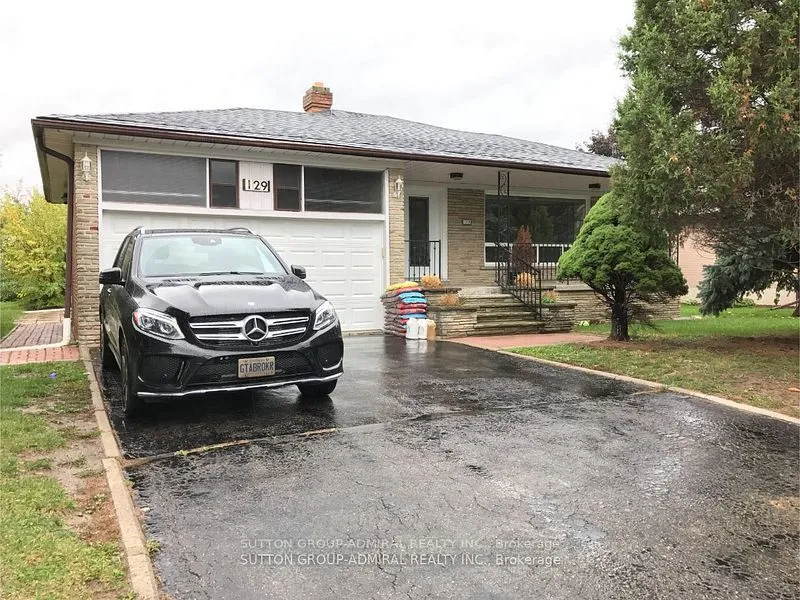 129 Crestwood Road, Vaughan, ON L4J 1A7