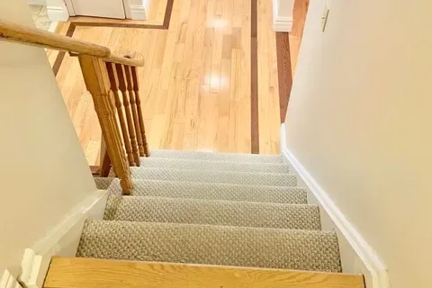 505 London Road, Newmarket, ON L3Y 6E4