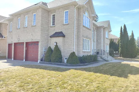 67 Chantilly Crescent, Richmond Hill, ON L4C 0K1