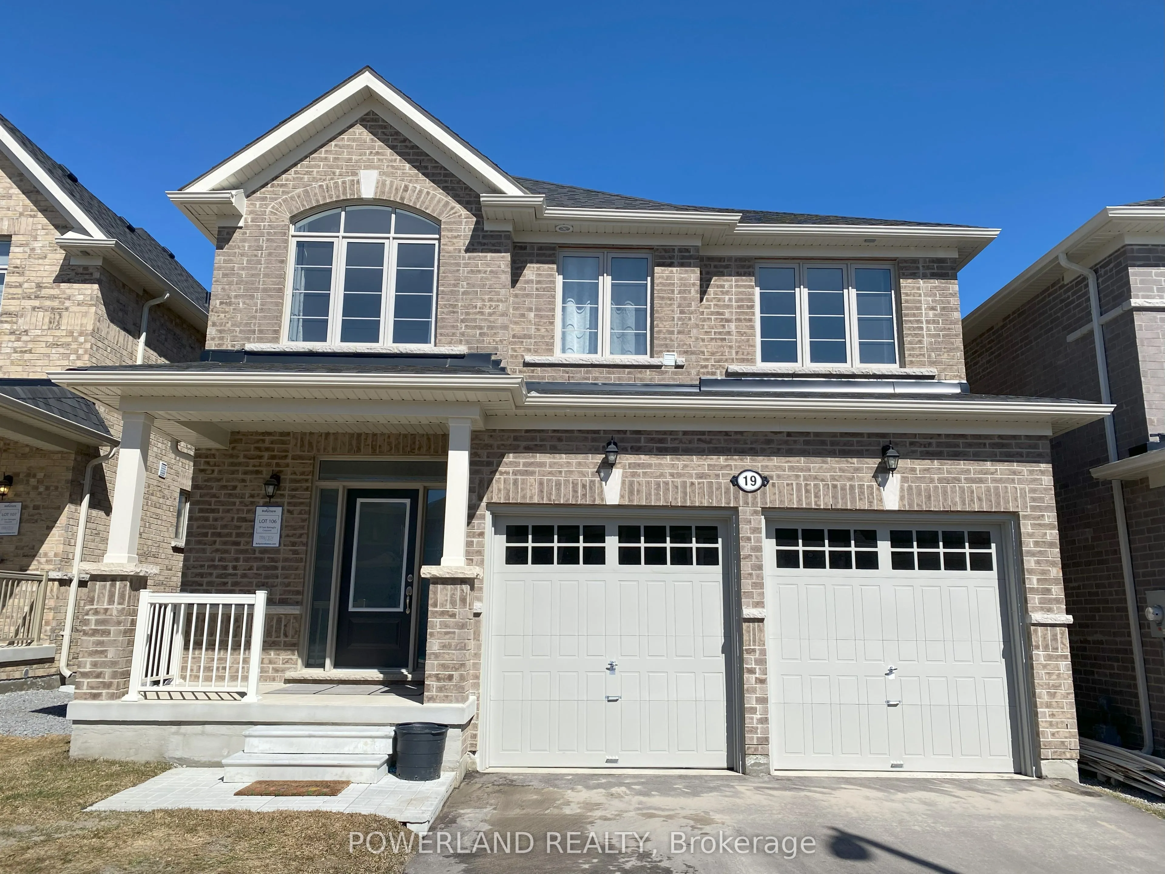 19 Sam Battaglia Crescent, Georgina, ON L0E 1R0