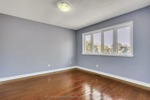 43 Waterhouse Way, Richmond Hill, ON L4C 9H5